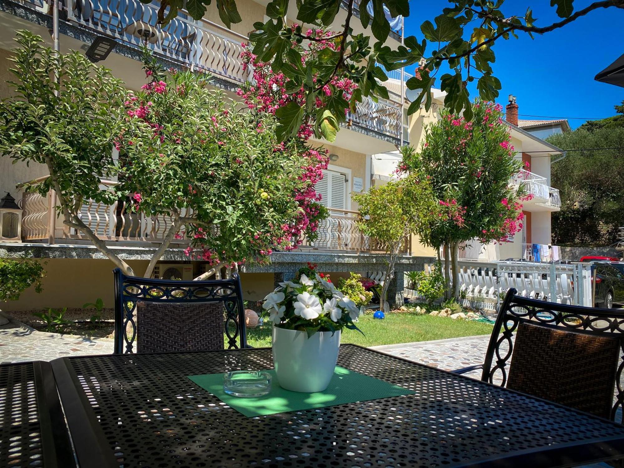 ראב Apartments Happy Island Rab מראה חיצוני תמונה